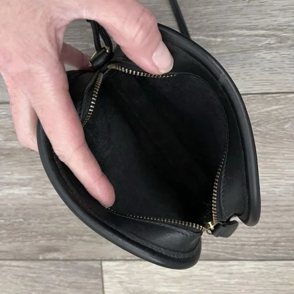 EUC Vtg Coach Black Leather Abbie Small Crossbody Bag J8U-9017 No Hang Tag - Picture 12 of 15